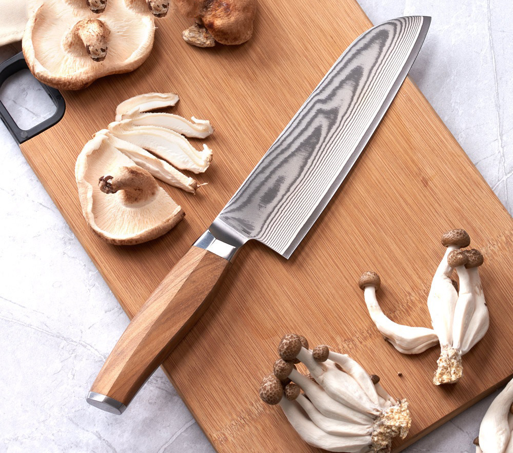 Damascus Pro Series Olive Santoku 03